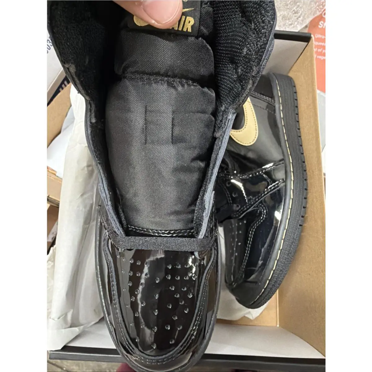 Nike shoes - Air Jordan 1 - Air - 575441-032 - Black 1