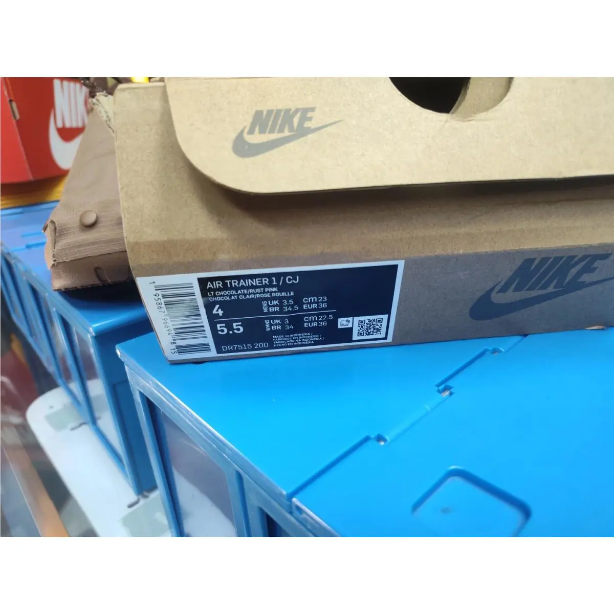 Nike shoes - Multicolor 2