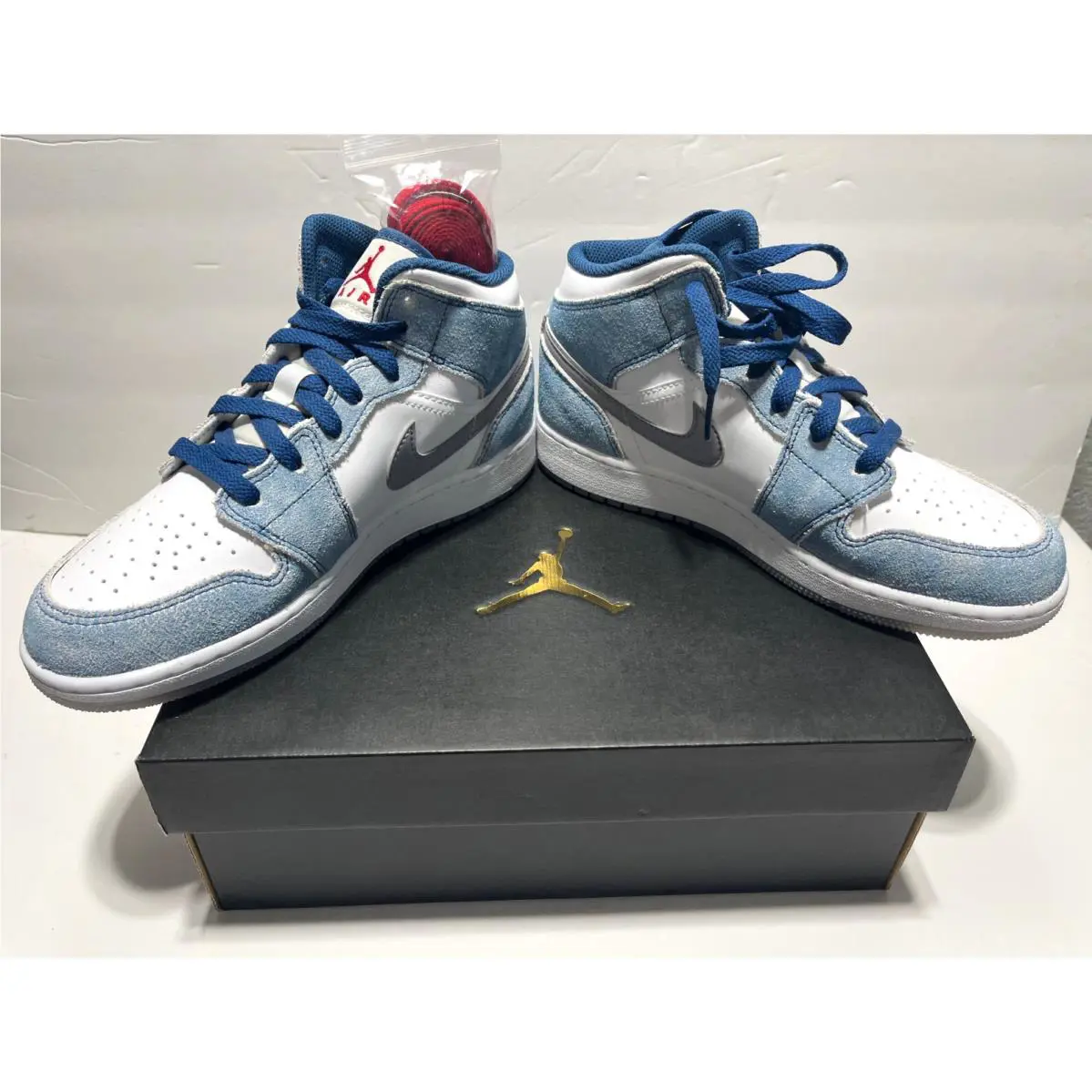 Nike shoes - Air Jordan 1 Mid SE - DR6235-401 - Blue 0
