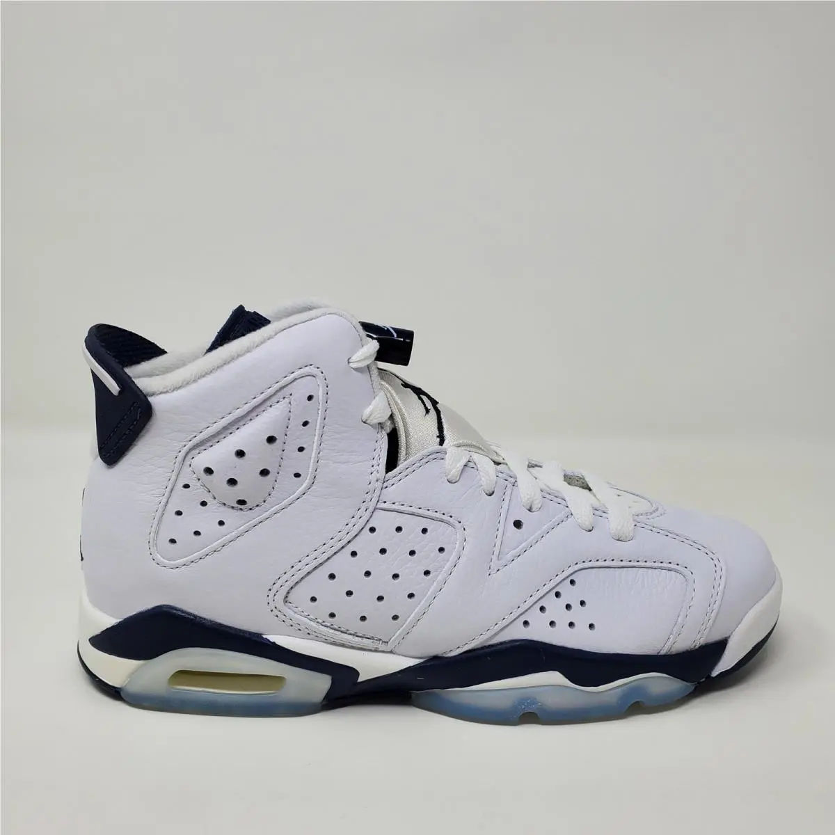 Nike shoes - Nike Air Jordan 6 - Air - White 2