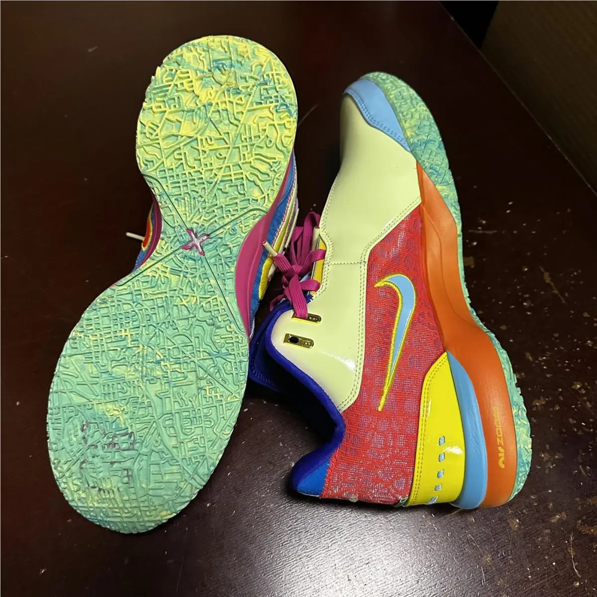 Nike shoes - Multicolor 2