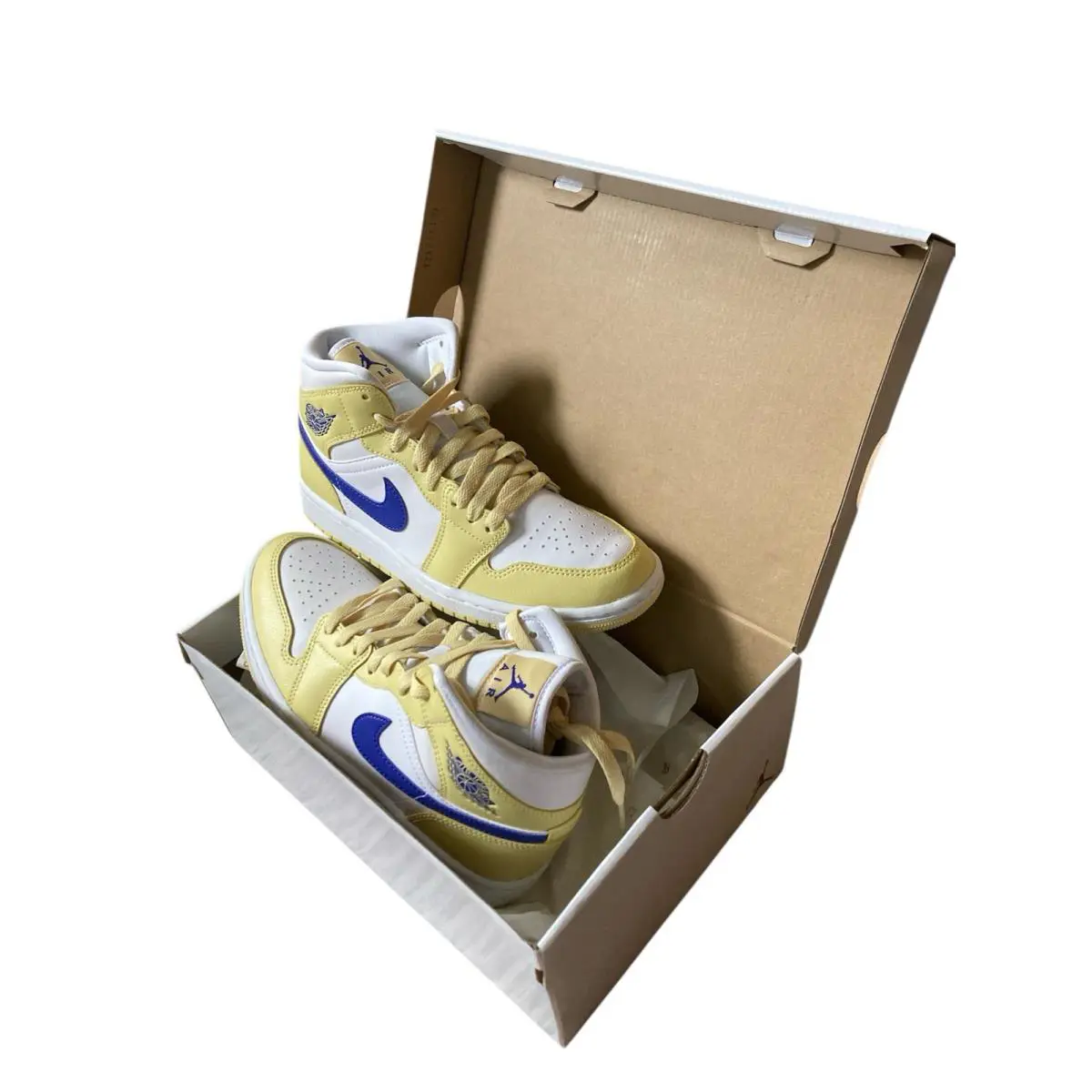 Nike shoes - Air Jordan 1 - Air - Yellow 3