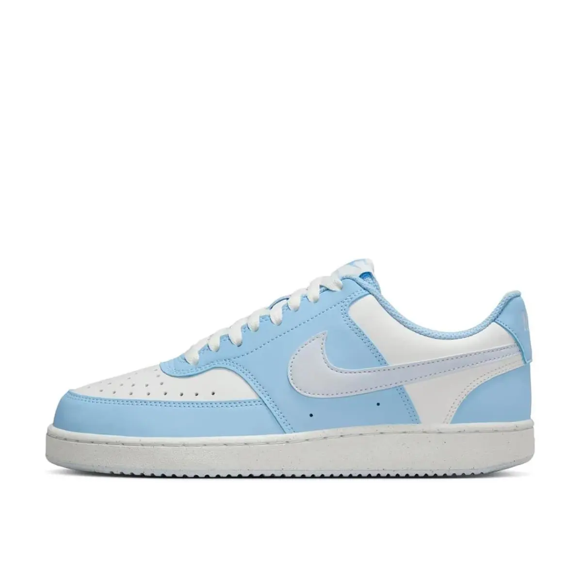 Nike shoes - White (UPC: 197864656860) 0