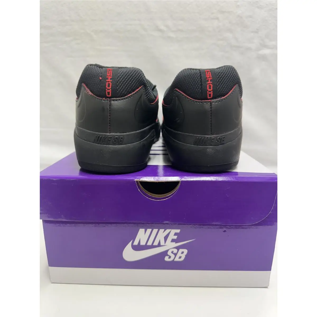 Nike shoes - Nike Ishod Wair Premium SB - DV5473-001 - Black, Manufacturer: Black/Black/Black/University Red 8