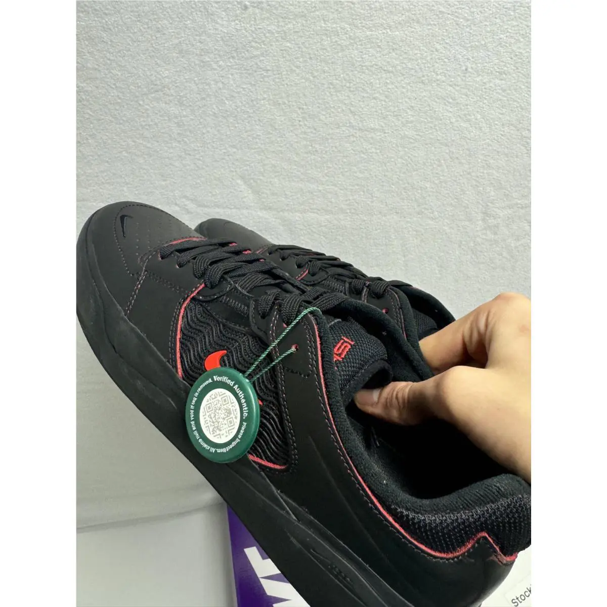 Nike shoes - Nike Ishod Wair Premium SB - DV5473-001 - Black, Manufacturer: Black/Black/Black/University Red 12