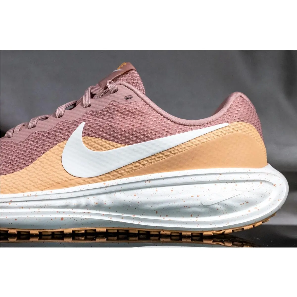 Nike Revolution v8 Shoes For Women US Size 10