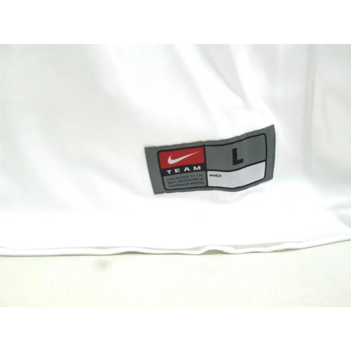 Nike clothing - white/cardinal red (UPC: 676556726062) 0