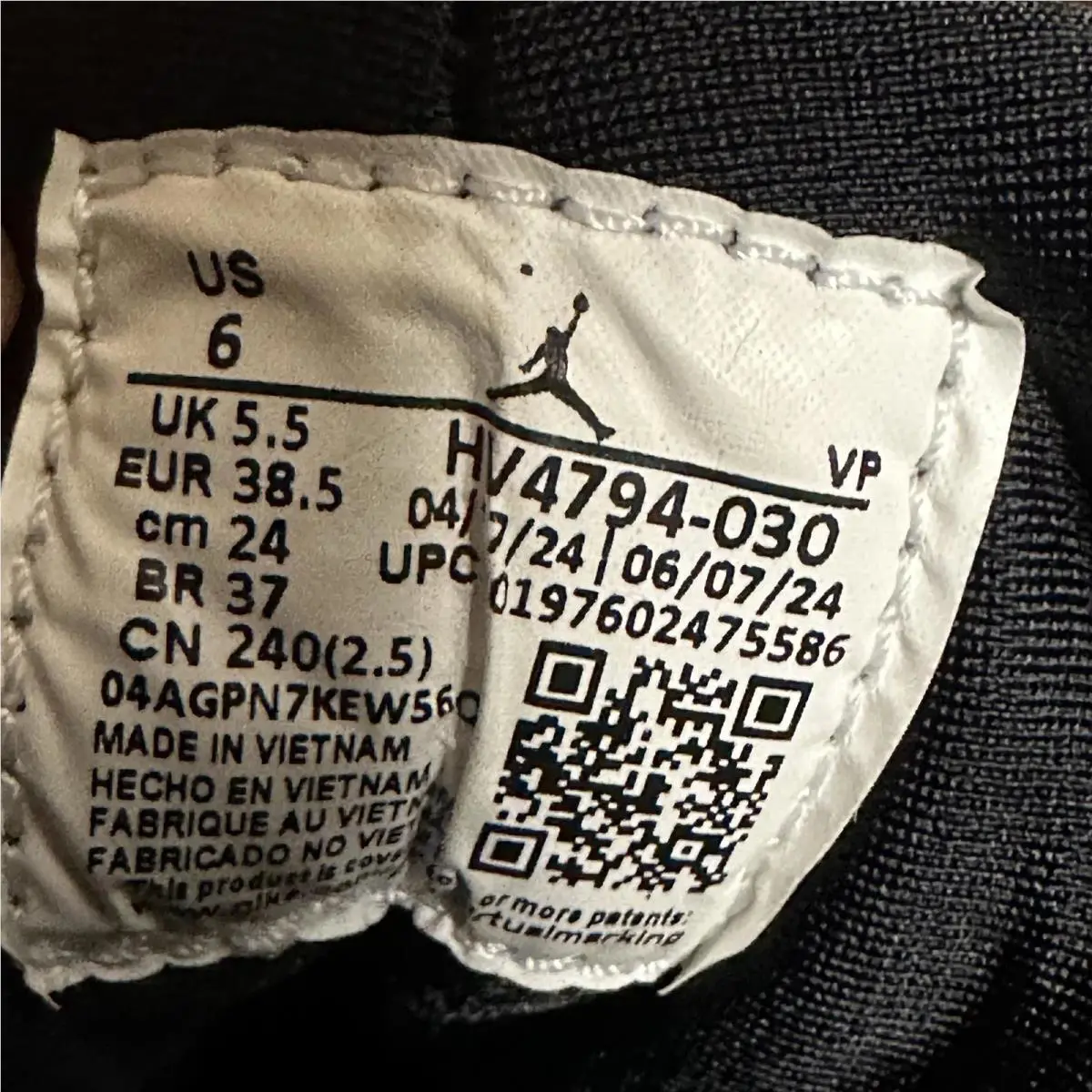 Nike shoes - Black 4