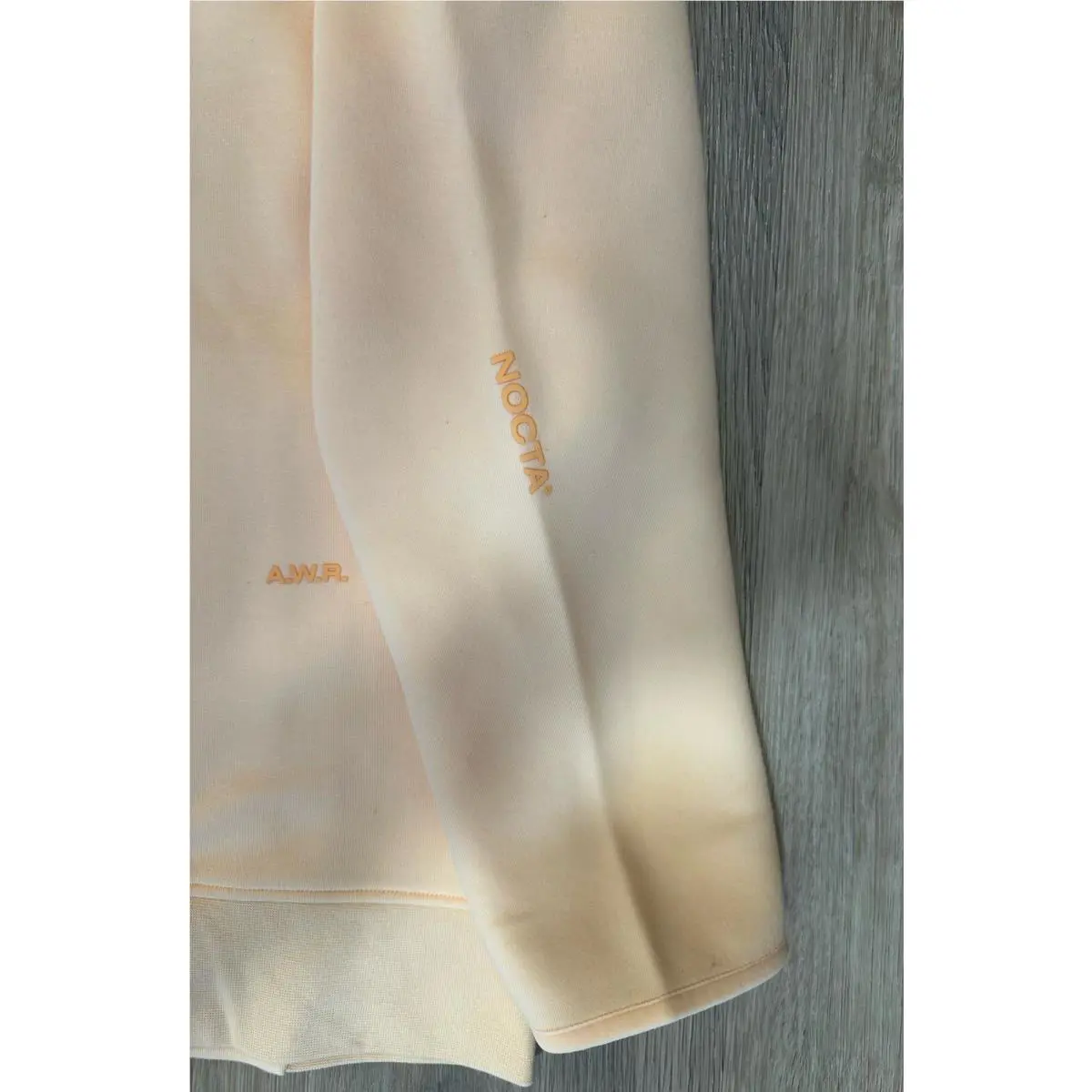 Nike clothing - Ice Peach (UPC: 197601416825) 6