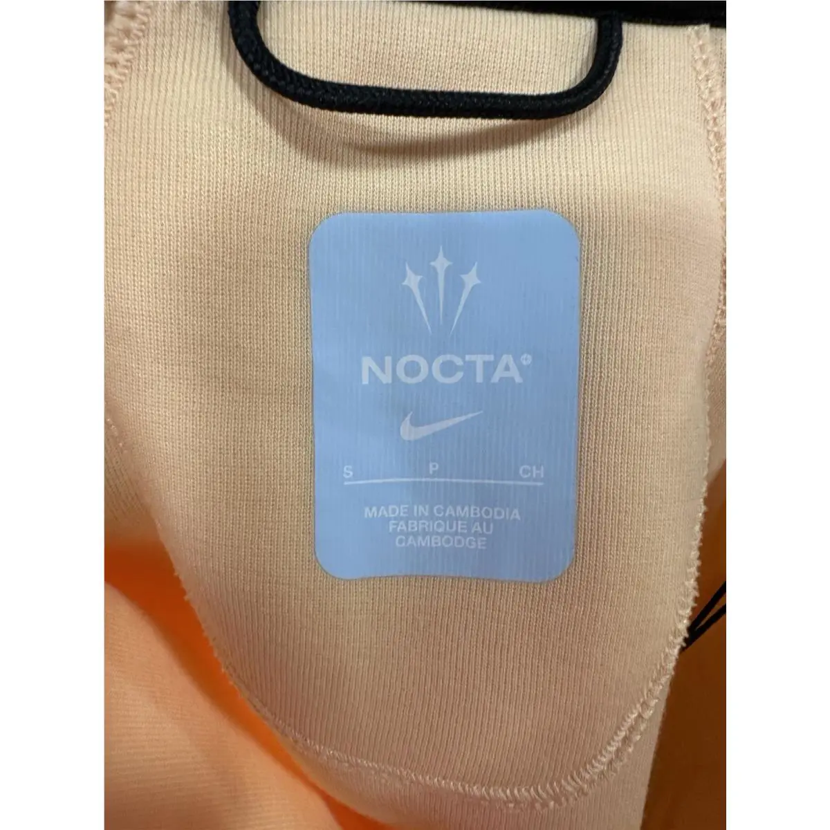 Nike clothing - Ice Peach (UPC: 197601416825) 7