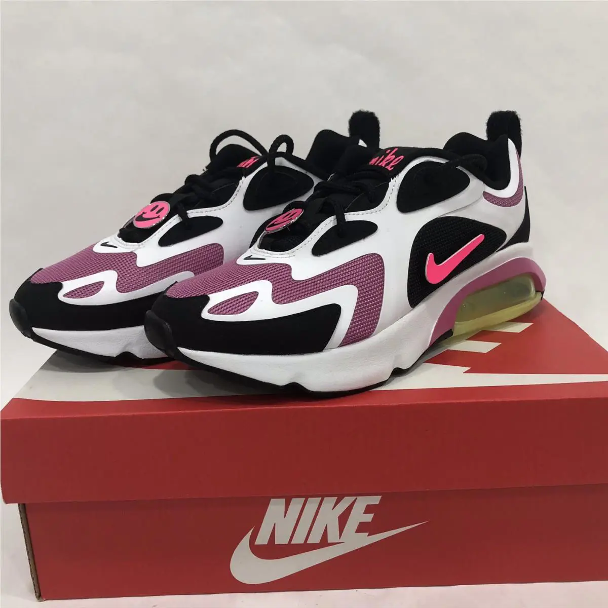 Nike shoes - Air Max 200 - Air Max - CU4745-001 - Black/Hyper Pink 2
