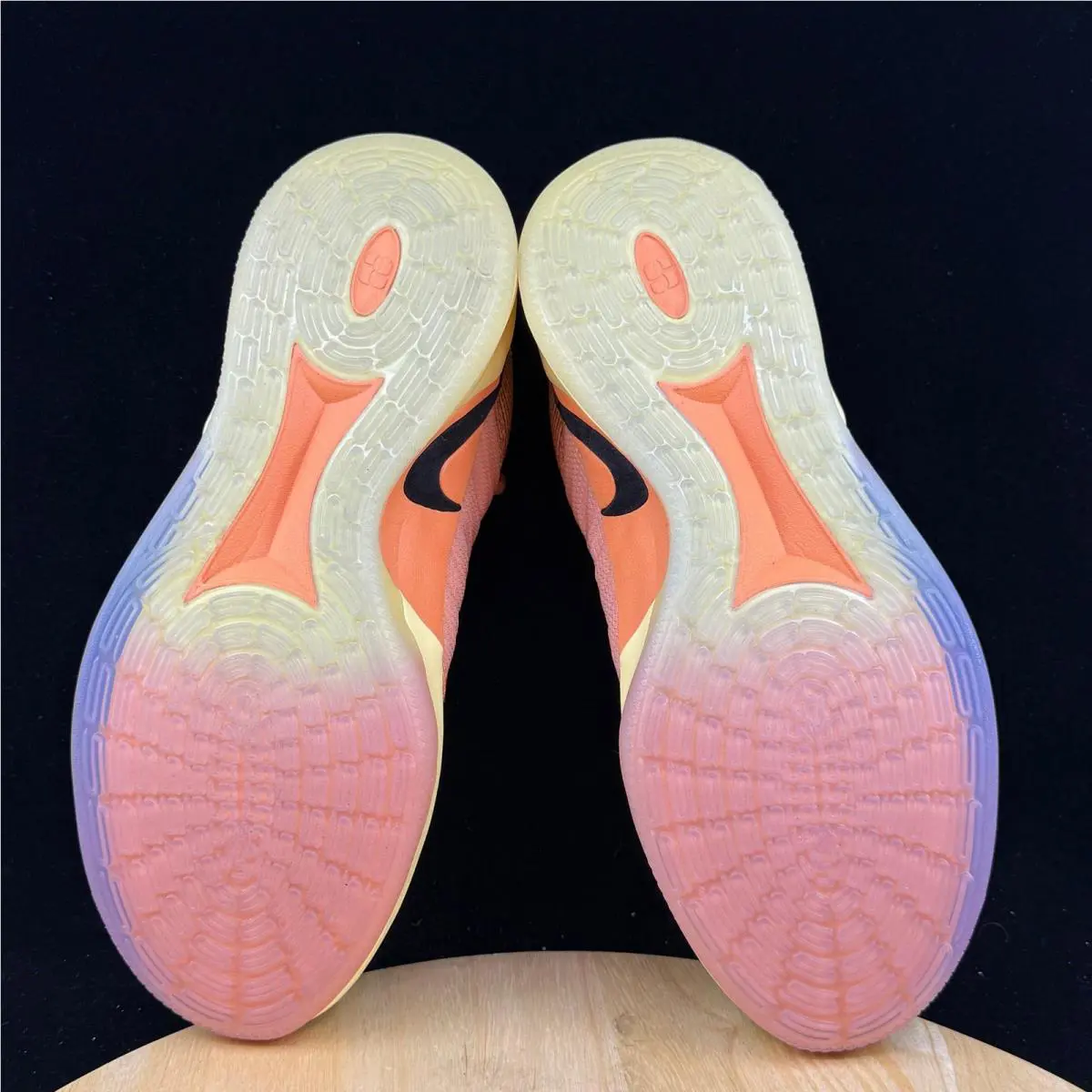 Nike shoes - Yellow 6