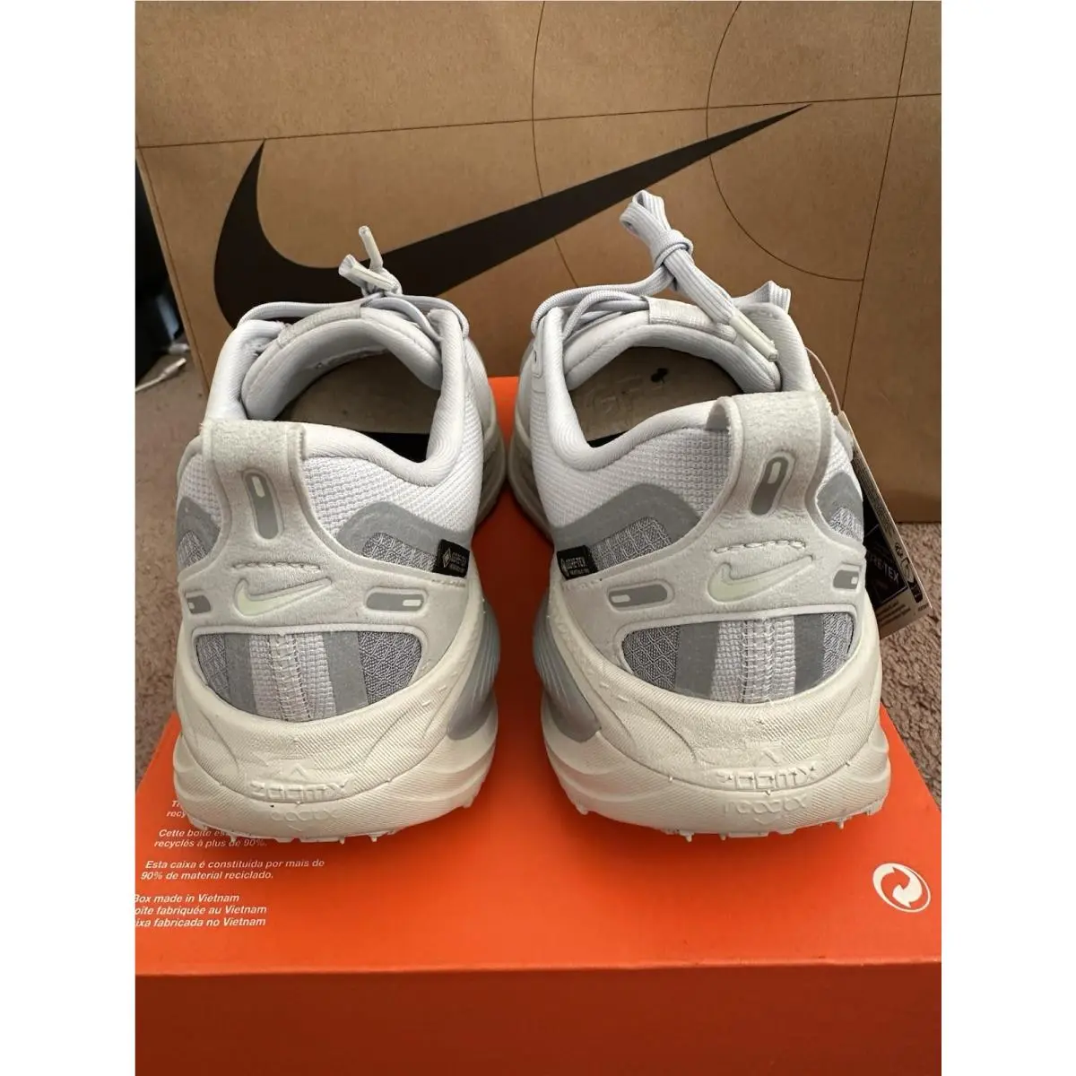 Nike shoes - Nike Vomero 18 - Vomero - HQ7001-003 - Silver 2