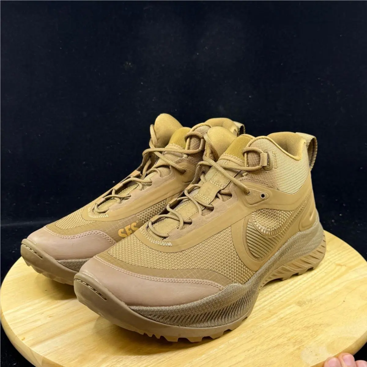Nike shoes - Beige 0