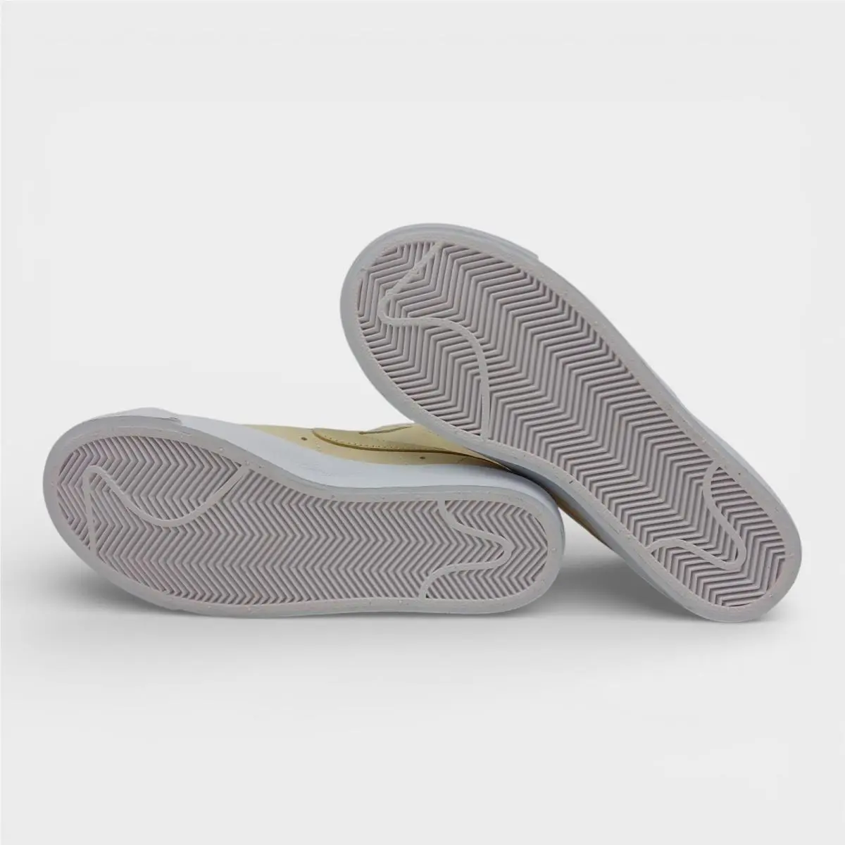 Nike shoes - As Pictured 4