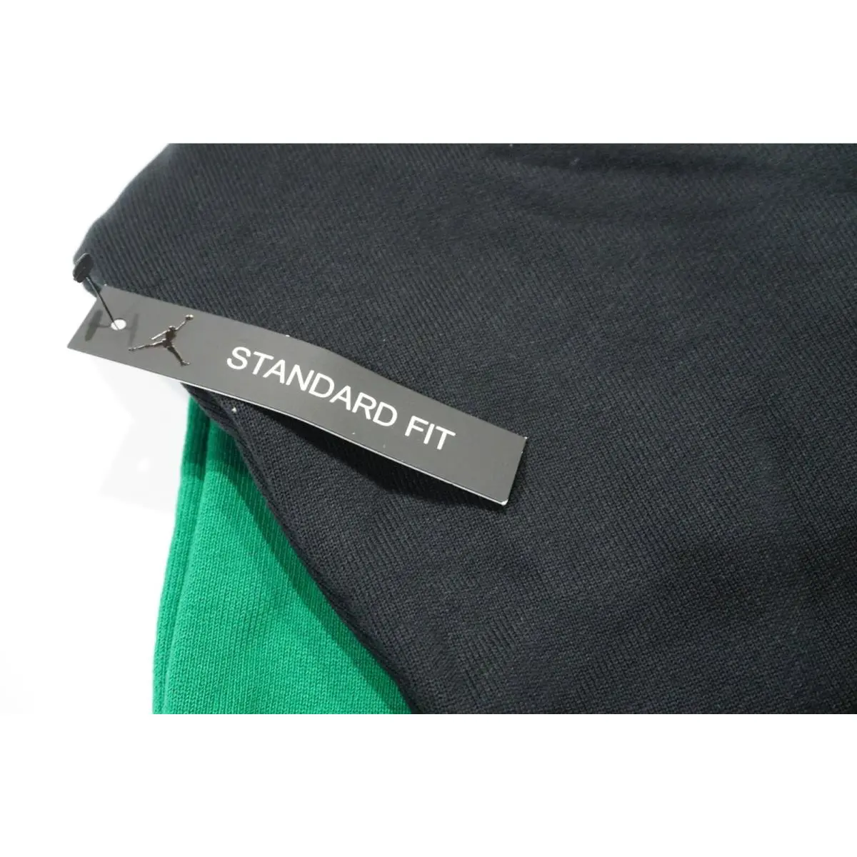 Nike clothing - Wings Classic Crew Neck - Wings Classic Crew Neck - AO0426 891 - Green/Black/White, WAY: Green/Black/White (UPC: 640135547928) 4