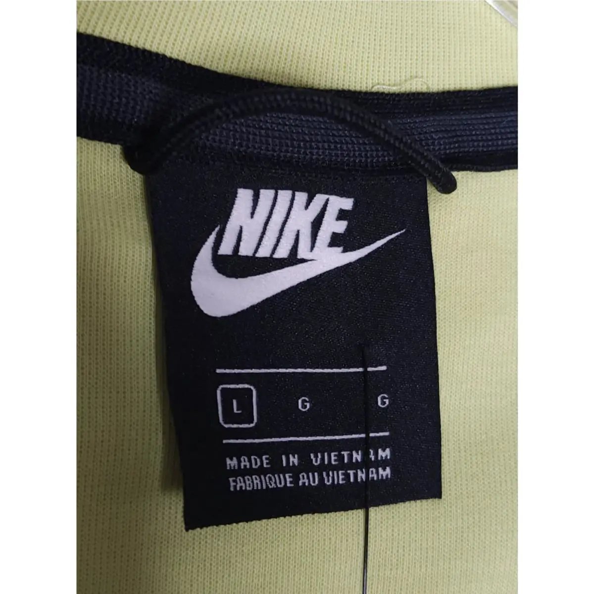 Nike clothing - Yellow 3