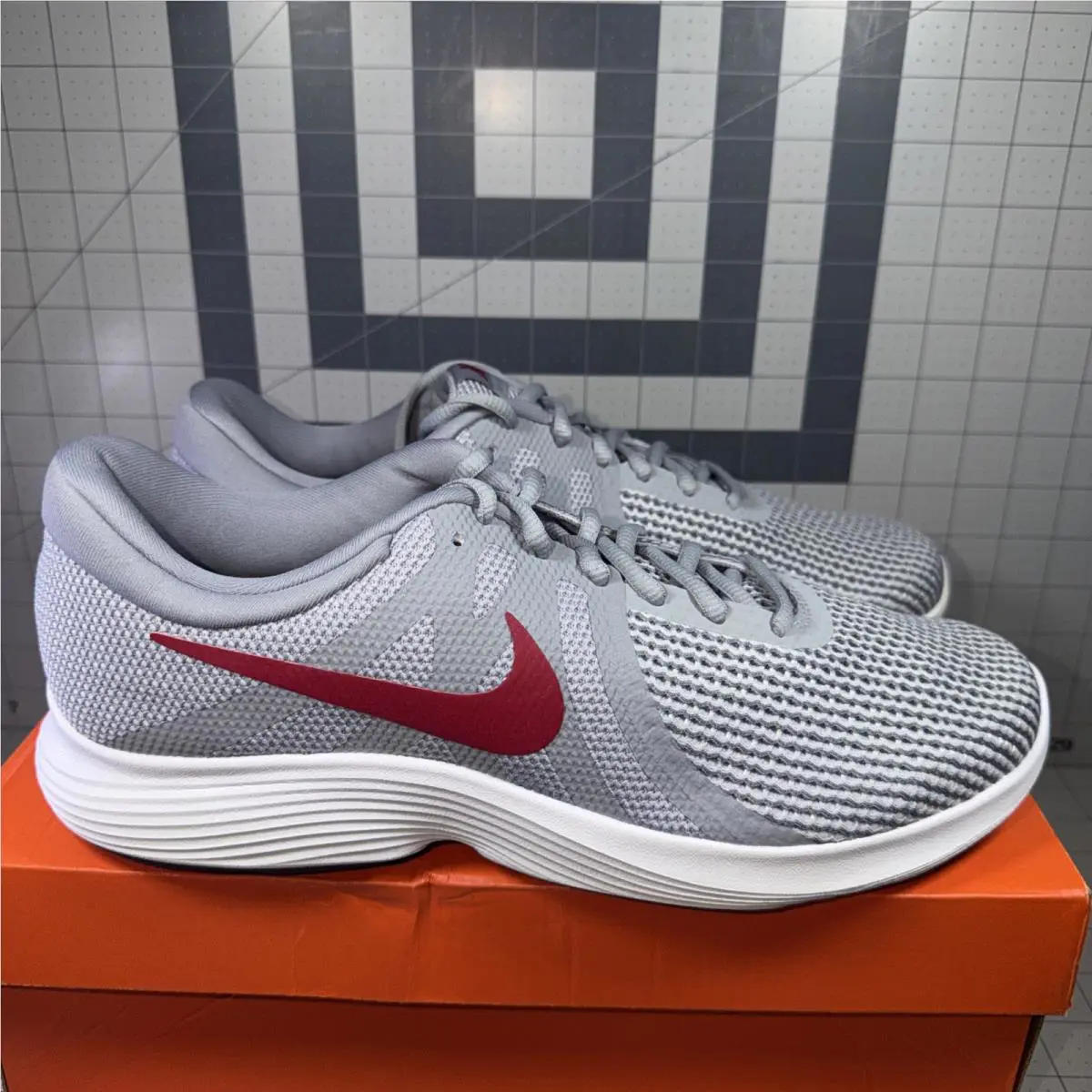 Nike shoes - Nike Revolution 4 - Revolution - Gray 0