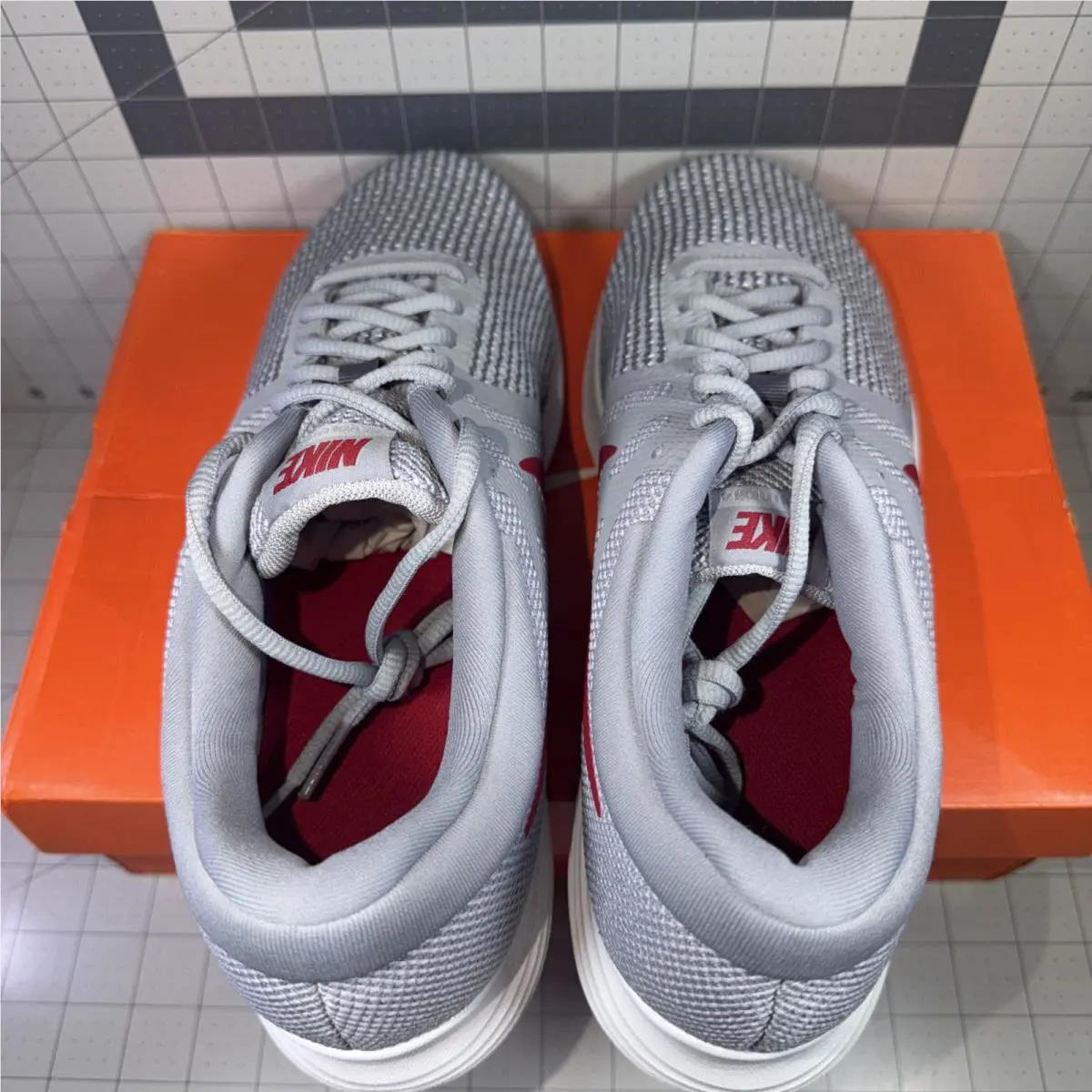 Nike shoes - Nike Revolution 4 - Revolution - Gray 3