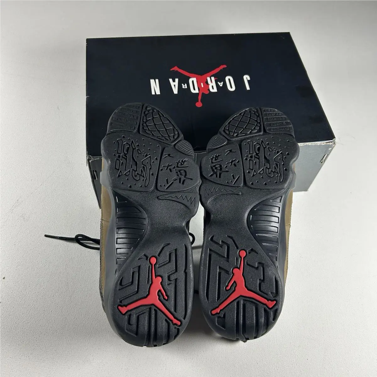 Nike shoes - Air Jordan 9 - Air - Black 4