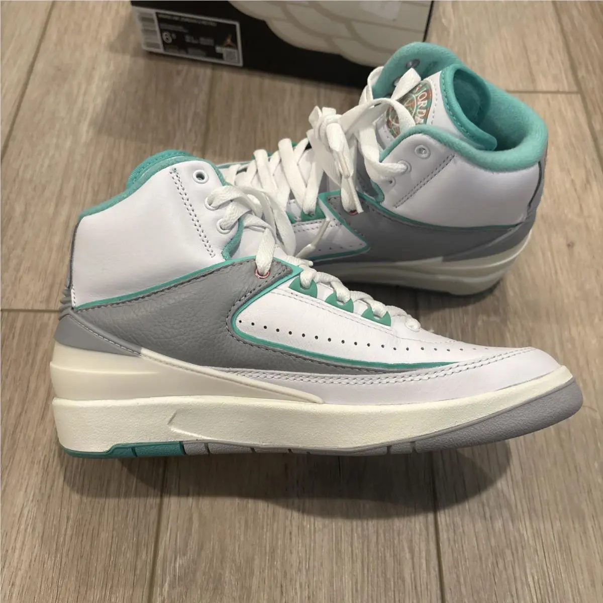 Nike shoes - Nike Air Jordan 2 Retro - White Crystal Mint 3