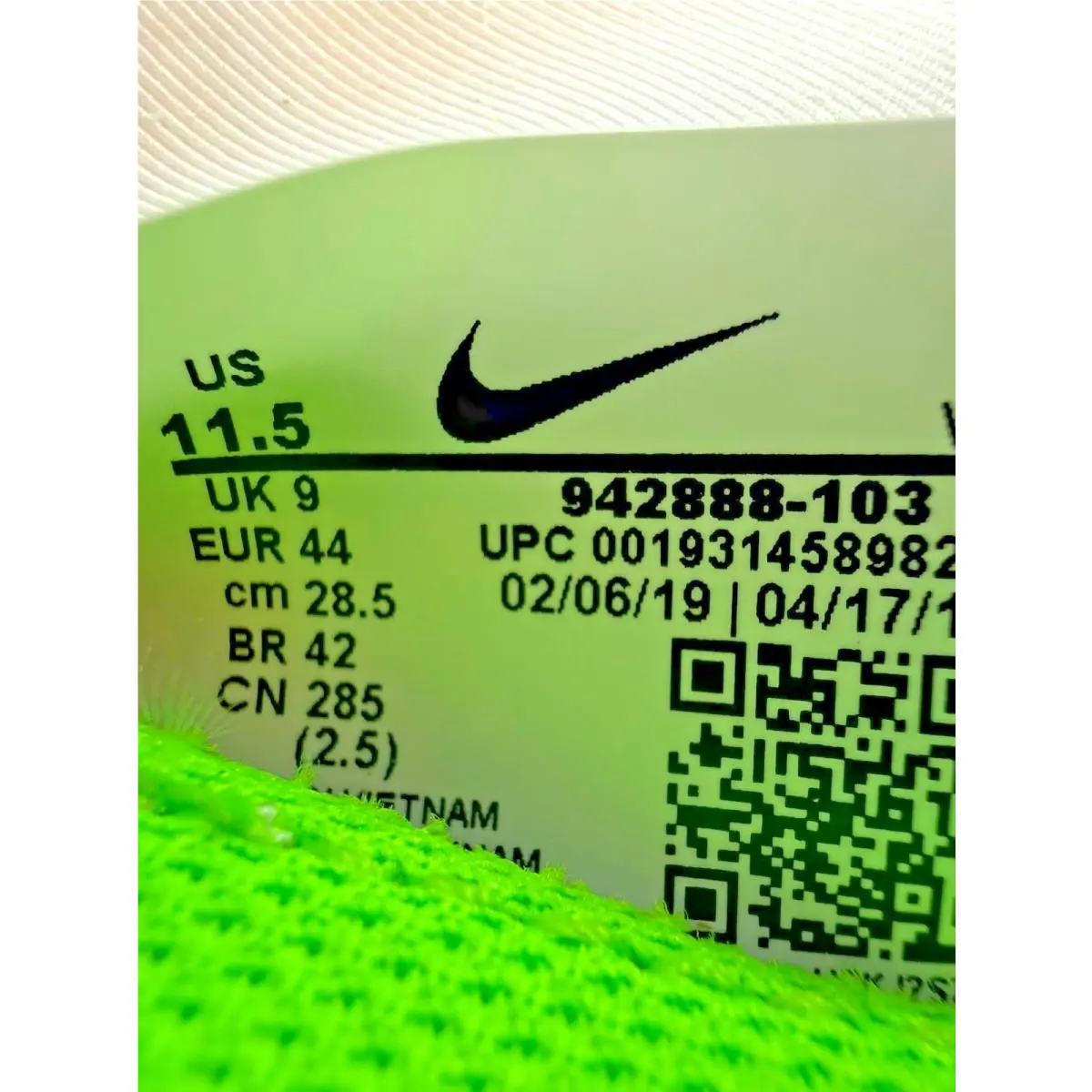 Nike shoes - Free TR 8 - Free - 942888-103 - White/White/Silver Metallic/Pop Lime Green 9