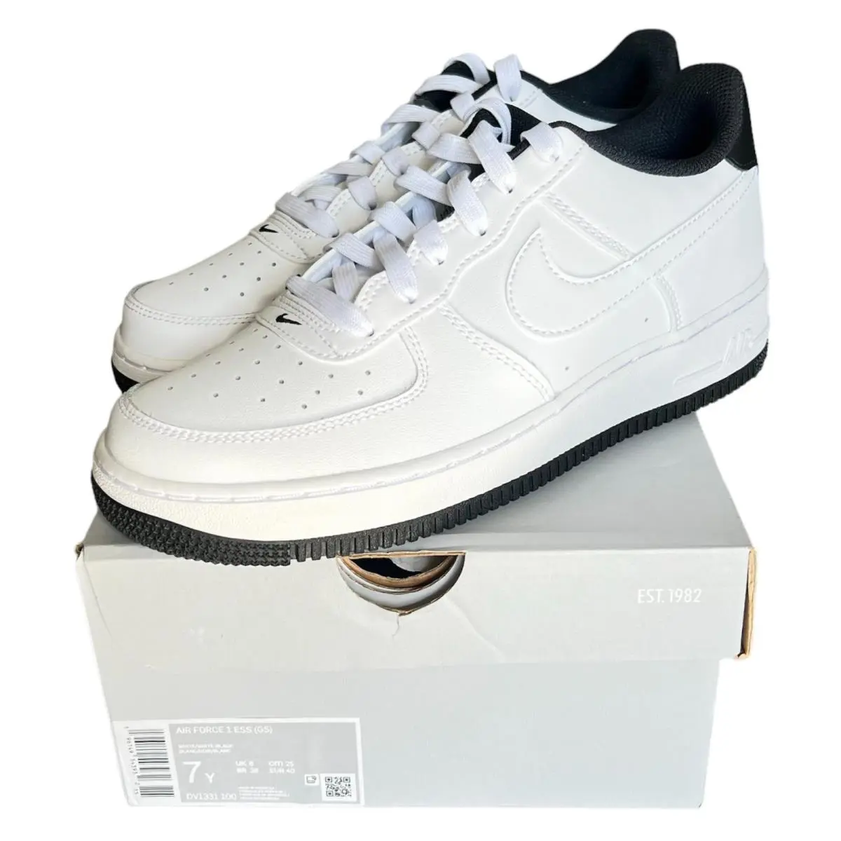 Nike shoes - White Black 1