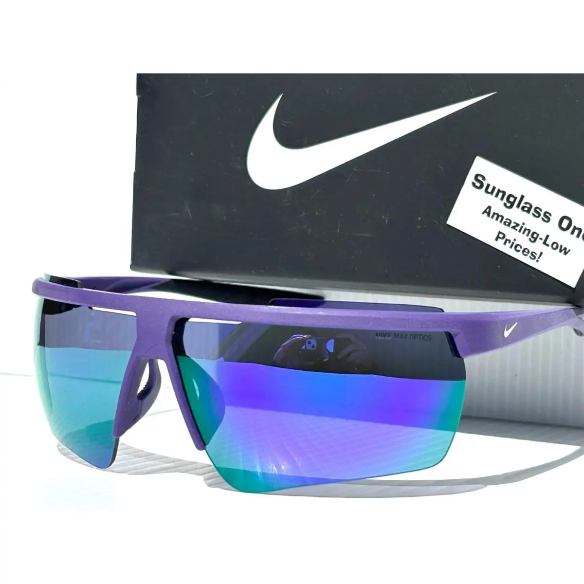 Windshield 20 Purple UV Protective Violet Mirror Sunglass CW1287 547 by Nike