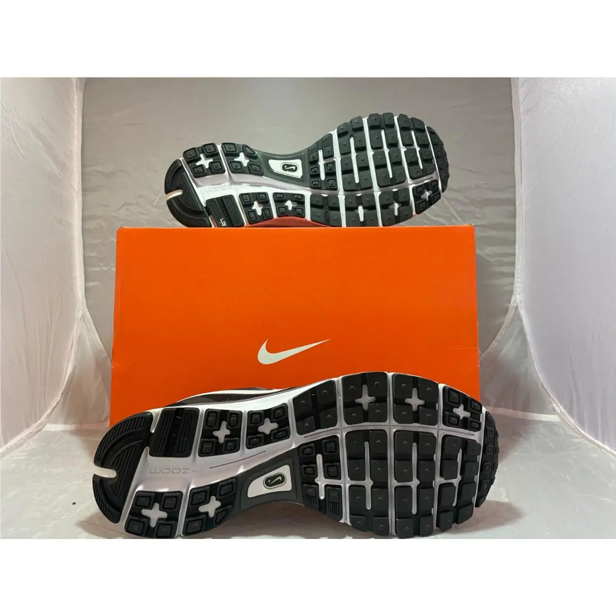 Nike shoes - Nike Air Zoom Vomero 8 - Black 2