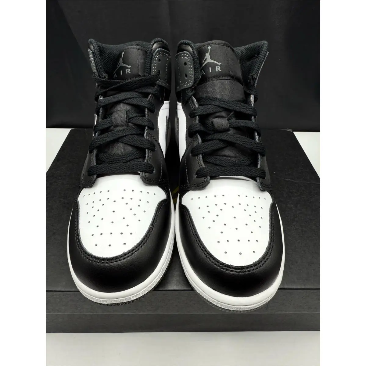 Nike shoes - Nike Air Jordan 1 - Air - DQ8423 001 - Black 3