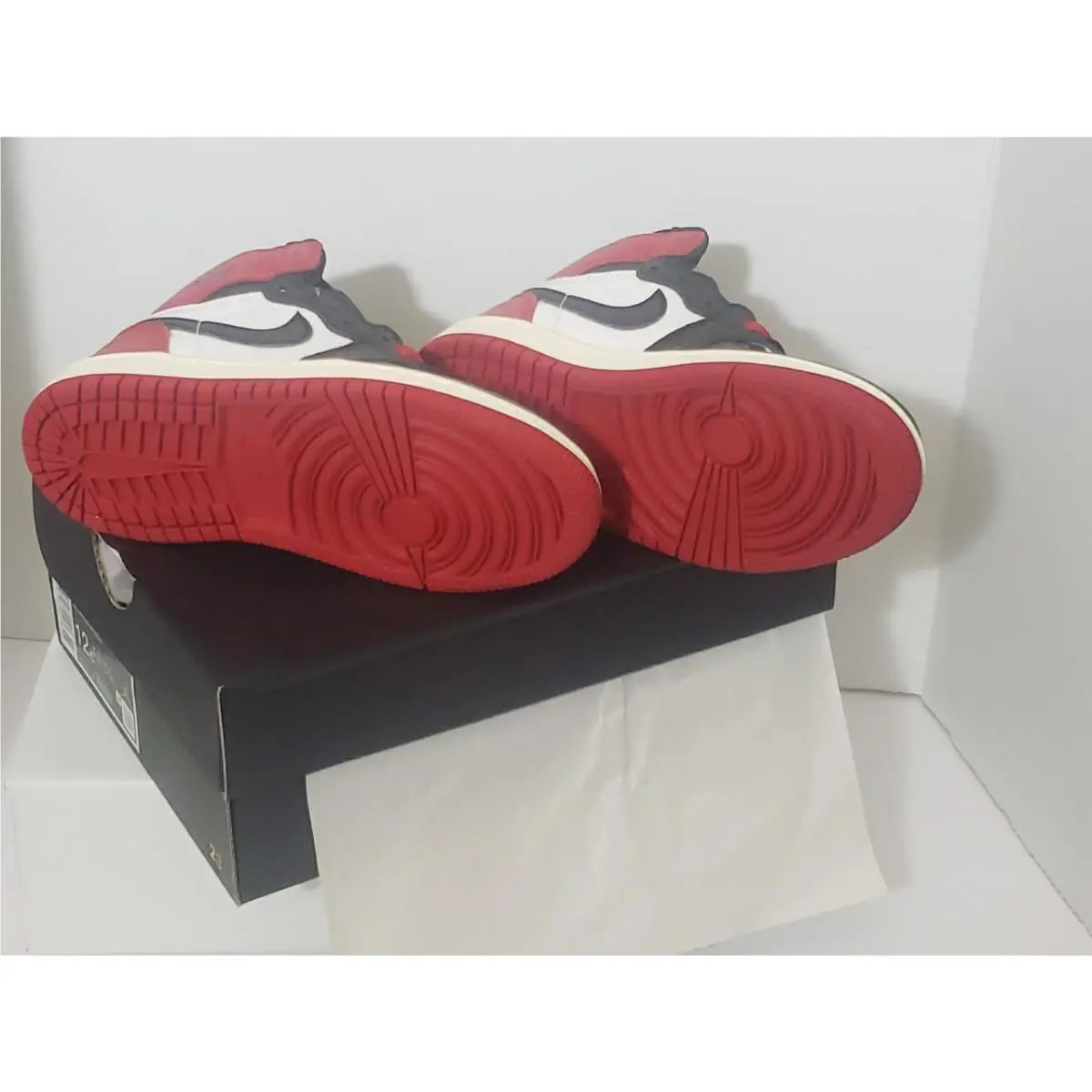 Nike shoes - Jordan 1 - black red white 12