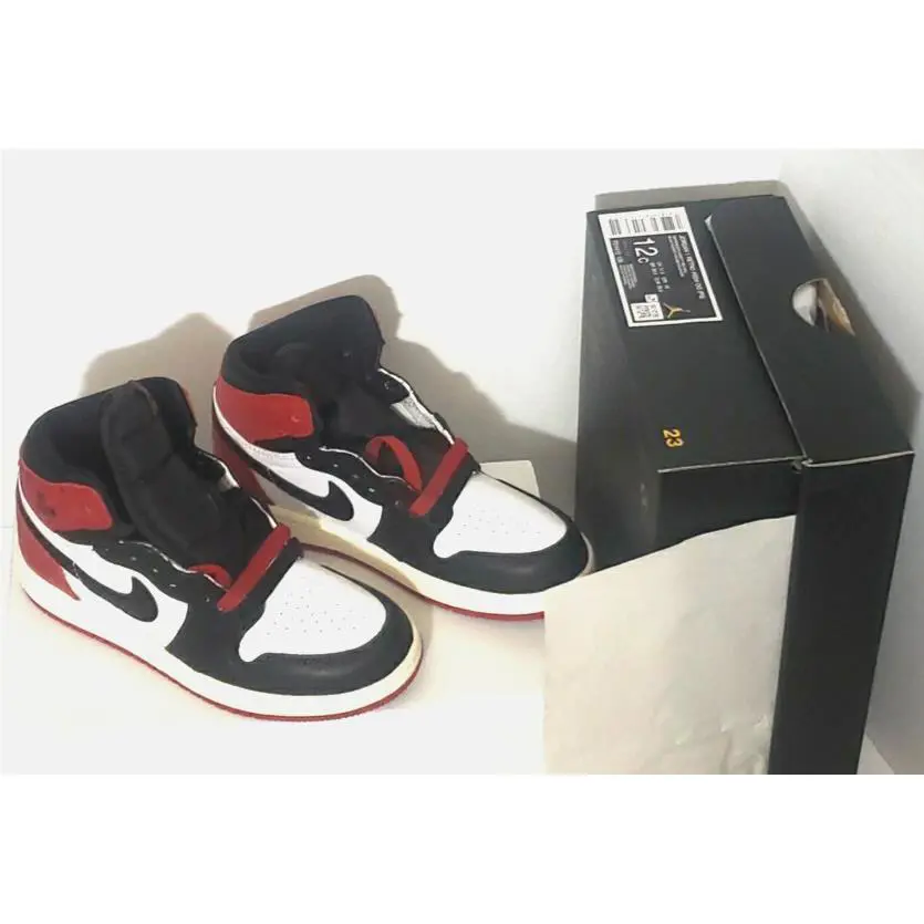 Nike shoes - Jordan 1 - black red white 2