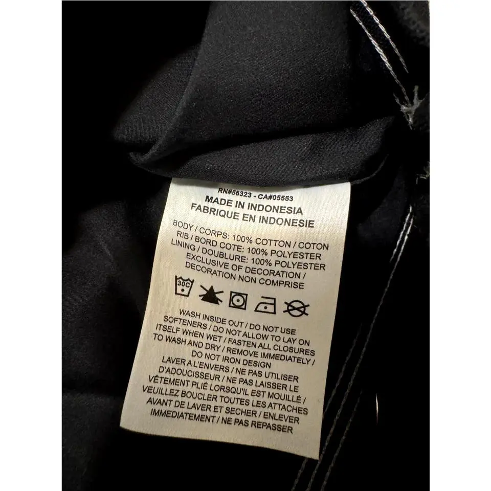 Nike clothing - Nike Sportswear Oversized Graphic Cargo Jacket - IB2037-010 - Black, Manufacturer: Black/Summit White 1