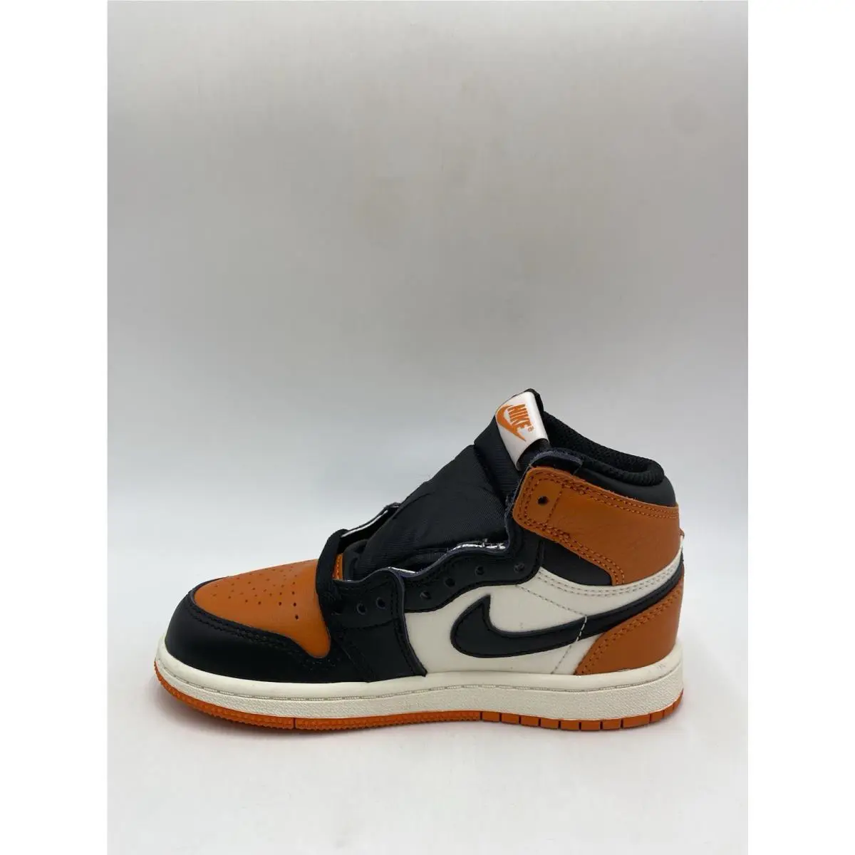 Nike shoes - Nike Retro - Retro - FD1412 008 - Black/Sail-Starfish (UPC: 198482001568) 1