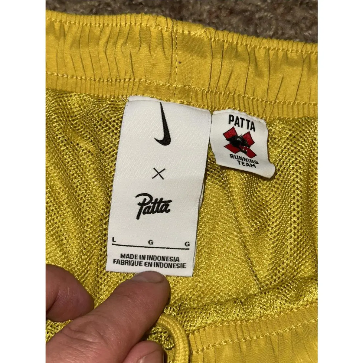 Nike clothing - NA - Yellow 1