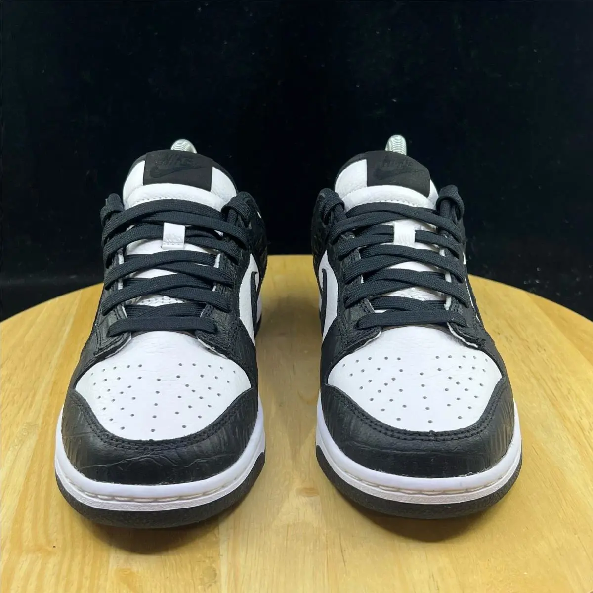 Nike shoes - Black 1