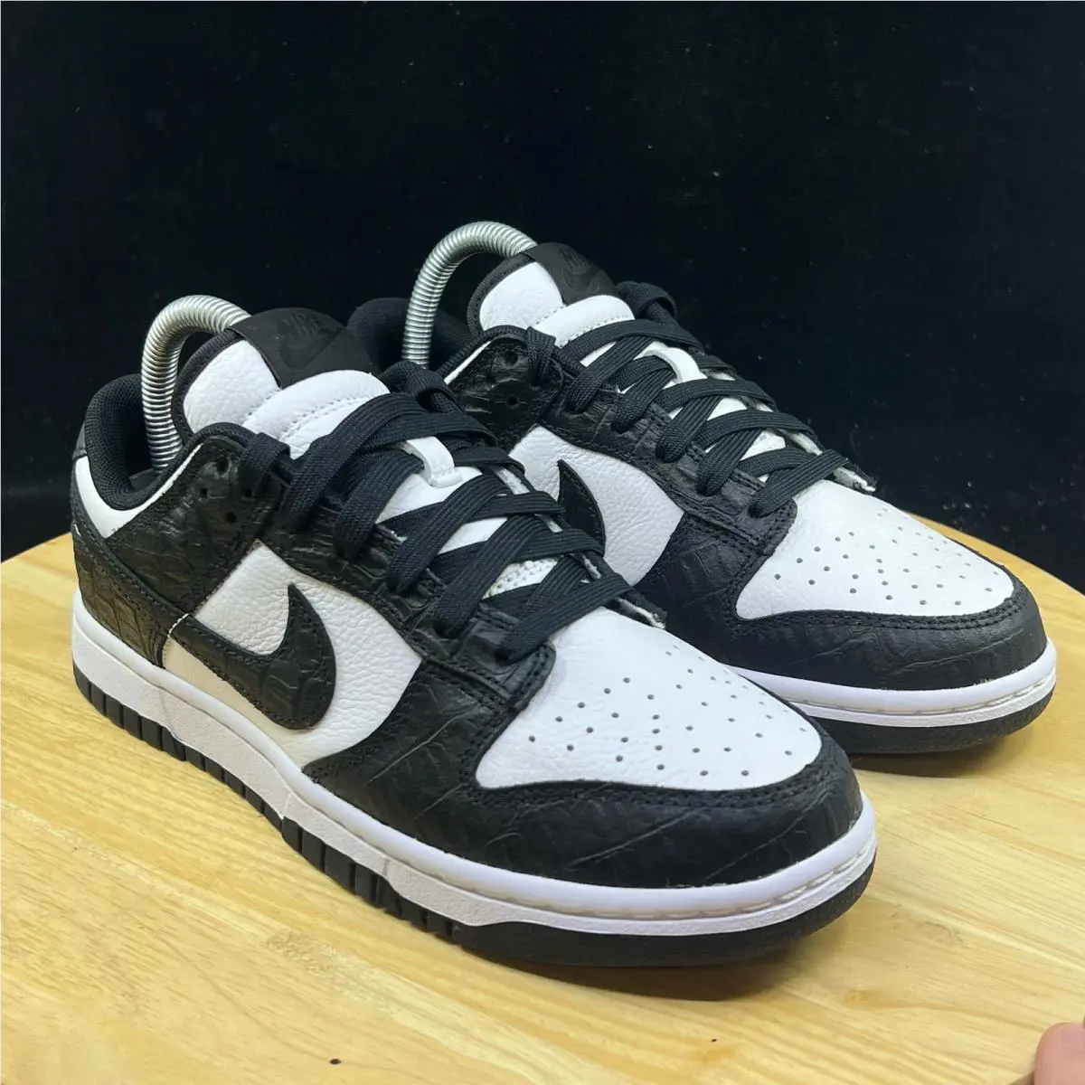 Nike shoes - Black 2