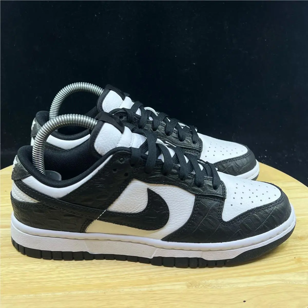 Nike shoes - Black 3