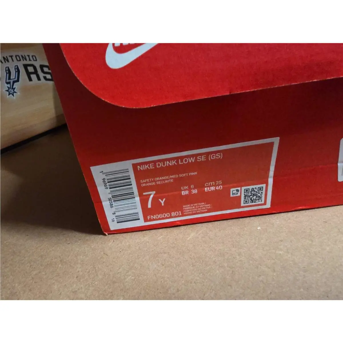 Nike shoes - Nike Dunk Low GS - Dunk Low - Orange 3