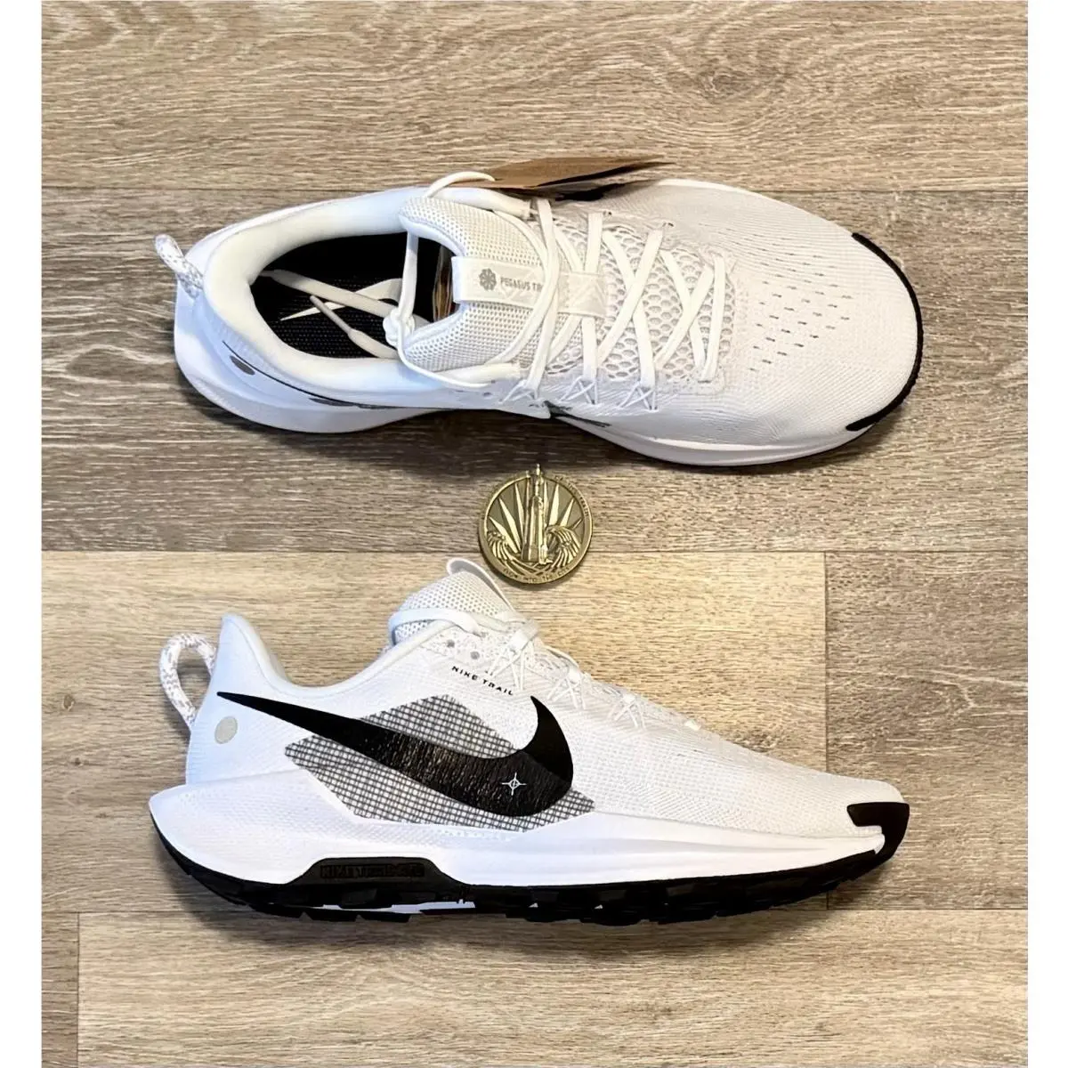Nike Pegasus Trail 5 Nby ‘white Black Grey’ HF0669-900 Women’s 10 Men’s 8.5