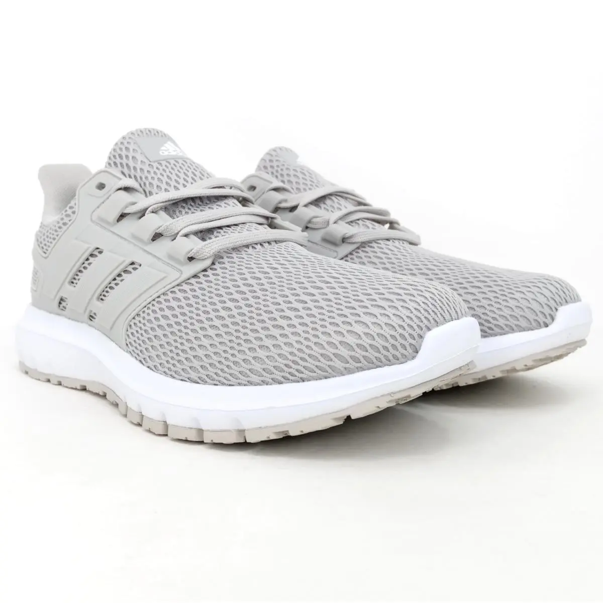 Adidas Women`s Ultimashow Sportswear Sneakers Size 8.5 US