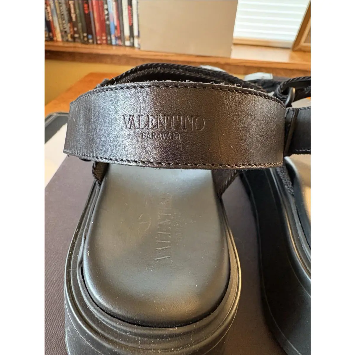 Valentino shoes - Black (UPC: 8052466305702) 2