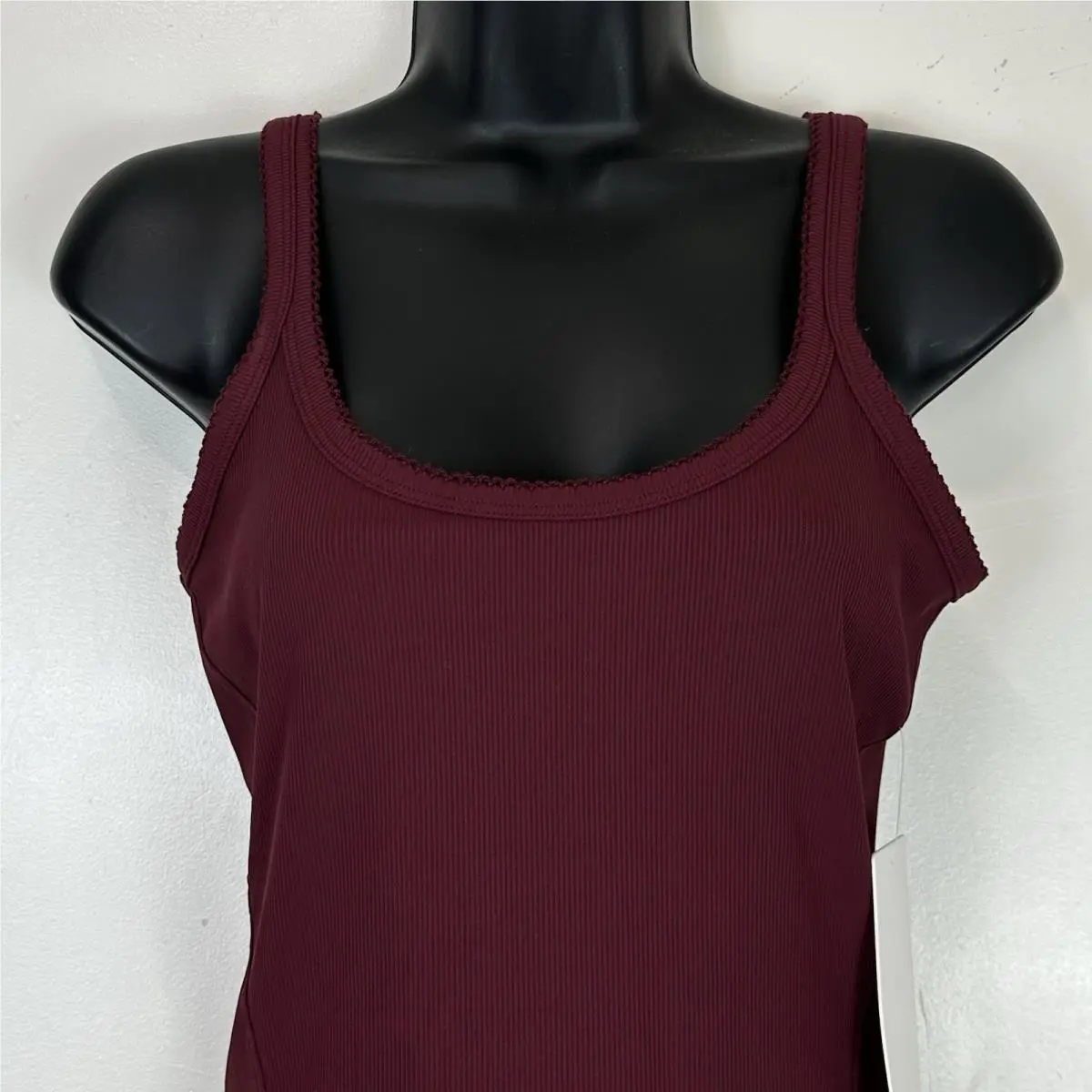 Lululemon clothing - Red 1