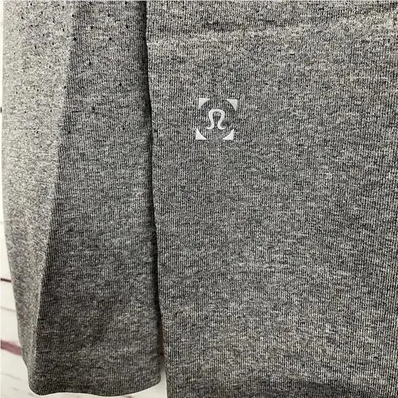 Lululemon clothing - Lululemon Metal Vent Tech - Metal Vent Tech - Gray 3