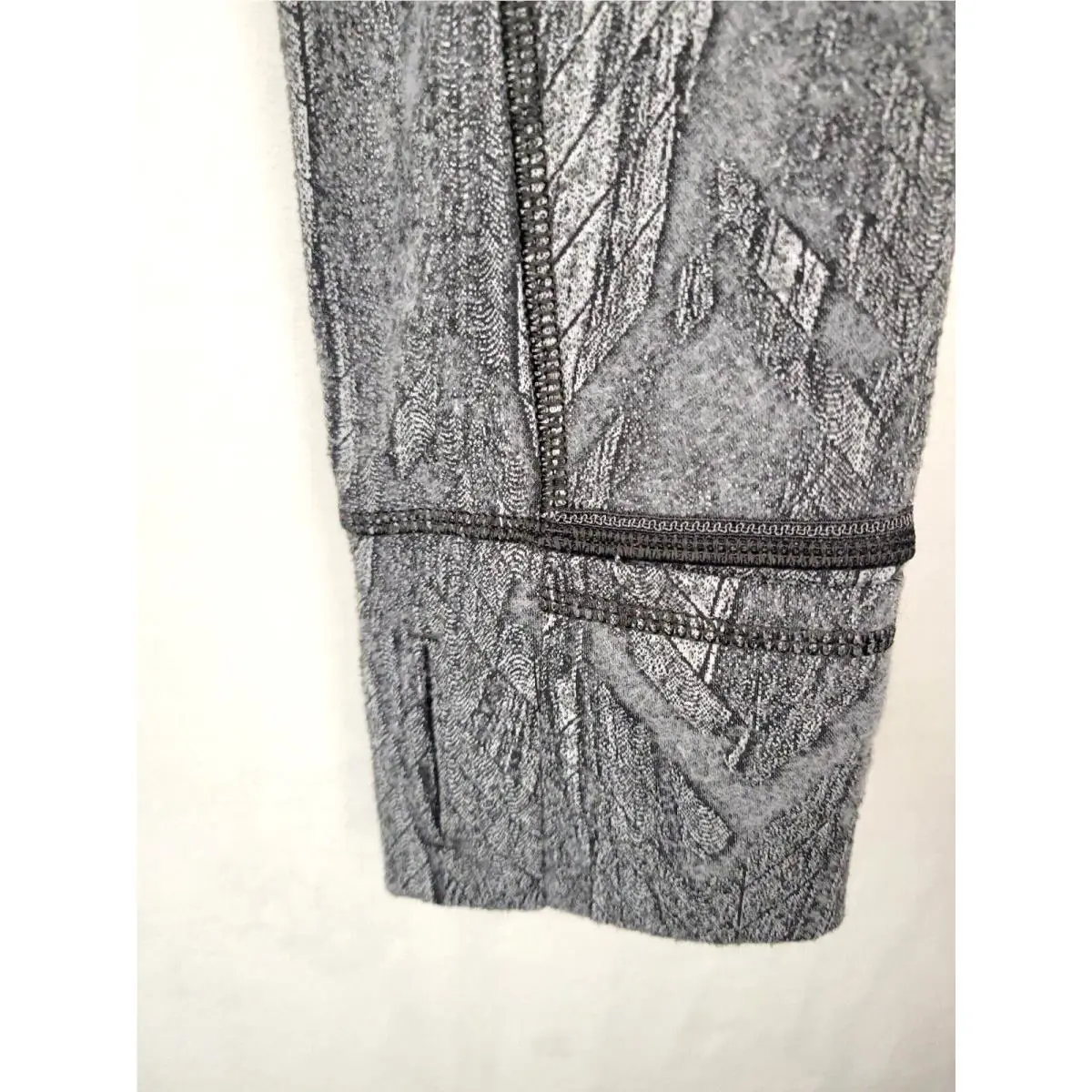 Lululemon clothing - Grey 2