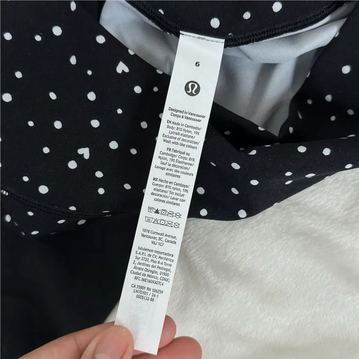 Lululemon clothing - heart scatter dot print white black 4