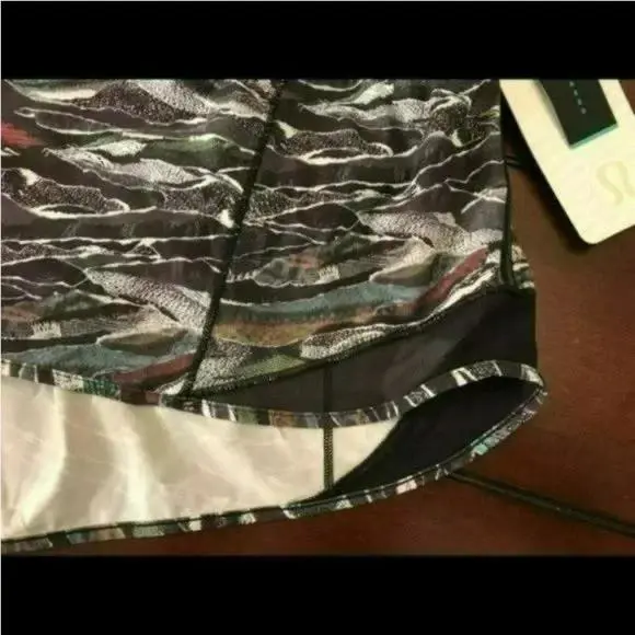 Lululemon clothing - Lululemon Hotty Hot Shorts - Hotty Hot Shorts - Multicolor 3