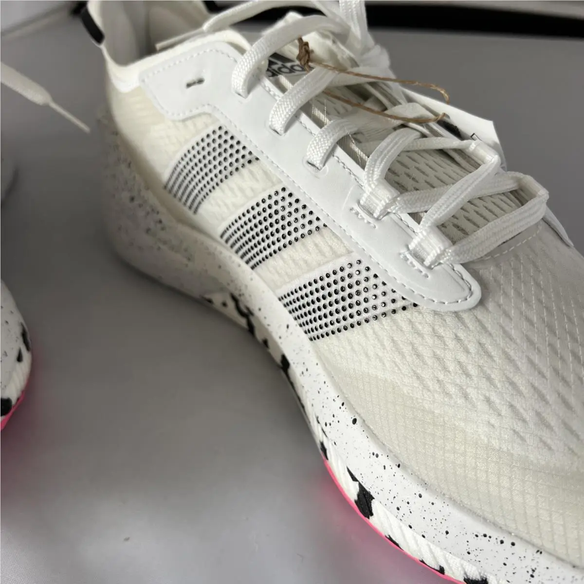 Adidas shoes - adidas Avryn - Avryn - White 2