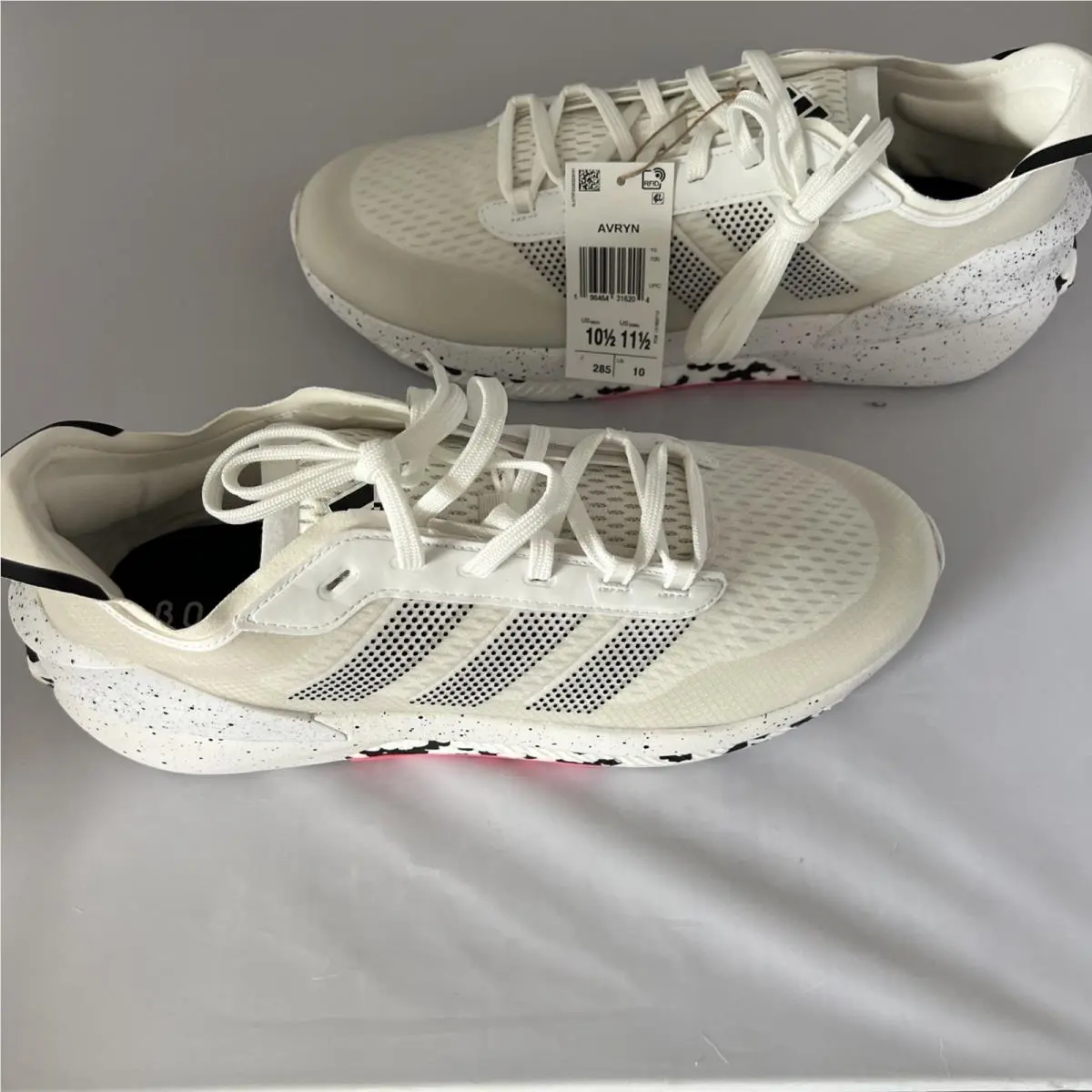 Adidas shoes - adidas Avryn - Avryn - White 4