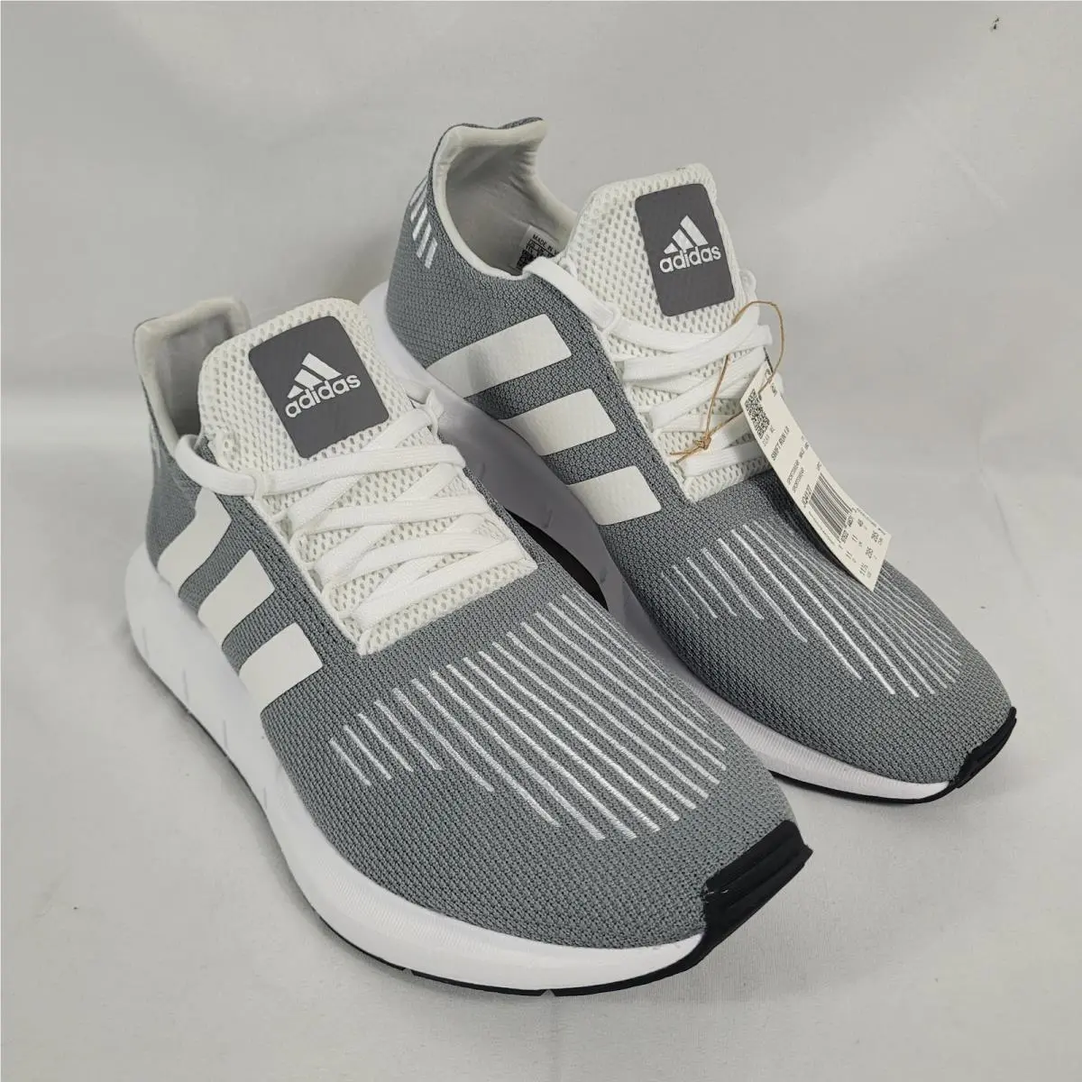 Adidas Swift Run 1.0 Men`s Running Shoes Sneakers Grey White Sz 11.5